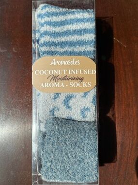 Coconut-Infused Moisturizing Blue & White Aroma Socks